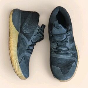 Nike Zoom Assersion Basketball Sneakers Men's Sz 8 Black / Gum Sporty Activewear